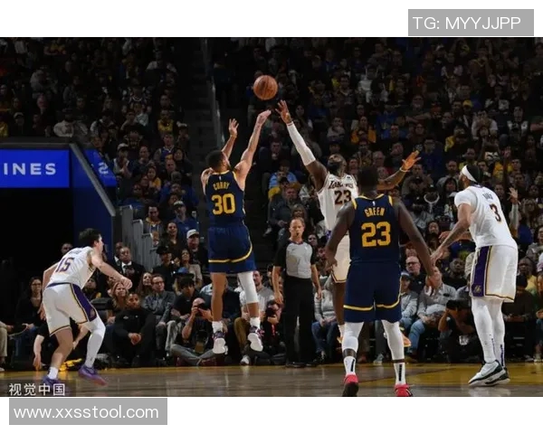 2015年NBA季后赛勇士对湖人经典对决回顾与分析 2015年NBA季后赛勇士对湖人经典对决回顾与分析