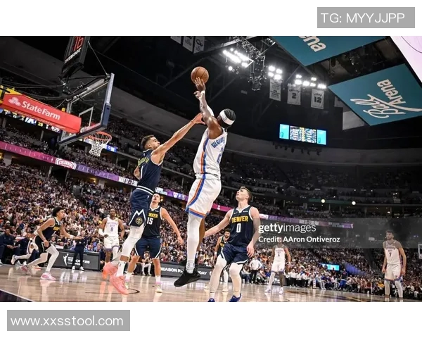 2016季后赛勇士与雷霆的激烈对决与历史性时刻回顾 2016季后赛勇士与雷霆的激烈对决与历史性时刻回顾