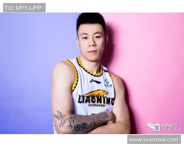 张镇麟的篮球之路:从青涩少年到CBA明星的成长历程与奋斗故事 张镇麟的篮球之路:从青涩少年到CBA明星的成长历程与奋斗故事